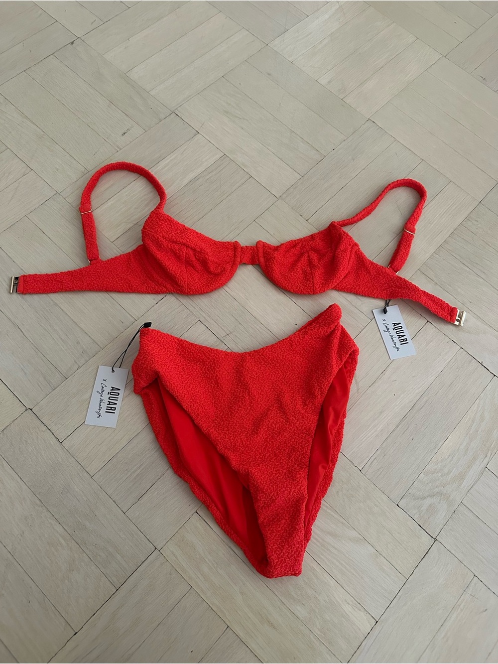 Aquari x Caitlyn Warakomski Vibrant Red Crinkle Bikini Set Small NWT